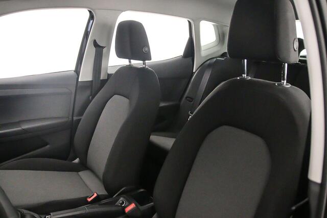 Seat Arona Reference 1.0 TSI 95pk Cruise control, Parkeersensor achter, Airco, DAB, Radio, Bluetooth, App connect, LED koplampen