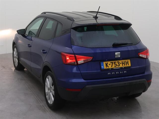 Seat Arona 1.0 TSI 110pk DSG Style Business Intense / Zwart Dak / Camera / Navigatie / 17" LMV