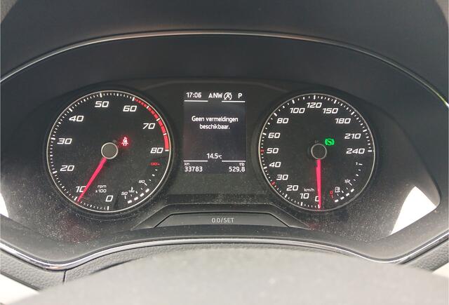 Seat Arona 1.0 TSI Xcellence Launch Edition / 4 seizoenbanden / automaat / camera / NL auto
