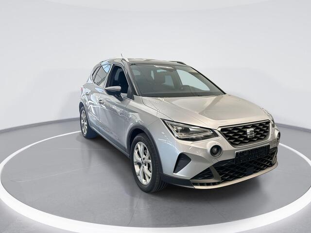 Seat Arona 1.0 Tsi 95pk FR · Apple/Android Car Play · P-Sensoren · ACC · DAB · 17'' Inch · Garantie t/m 01-04-2028 of 80.000km