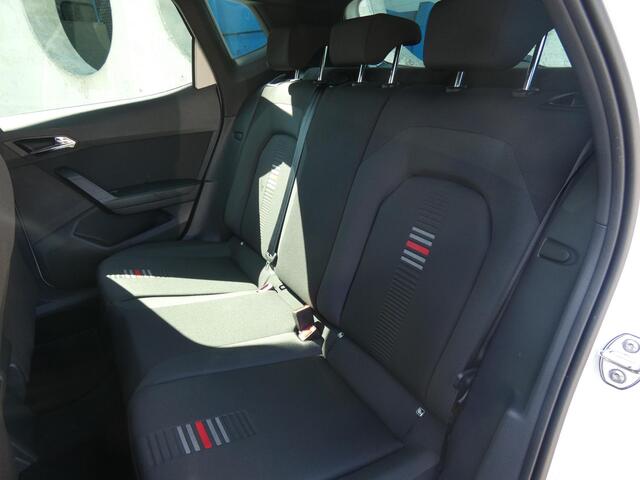 Seat Arona 1.0 TSI FR | NAVIGATIE | ACHTERUITRIJCAMERA |