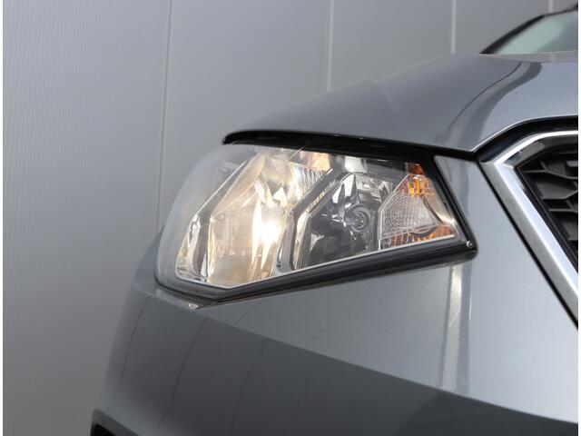 Seat Arona 1.0 TSI Style Business Intense | Navigatie | Climate control |