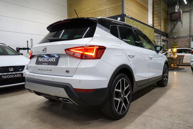 Seat Arona 1.5 TSI 150PK EVO FR * Trekhaak - LED - Navi - Camera - Beats - 18" - ACC *