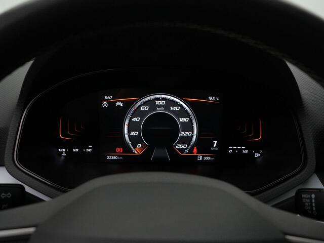 Seat Arona 1.0 TSI 95 pk Style | Navigatie 9,2 inch | Parkeersensoren achter | Apple Carplay / Android Auto