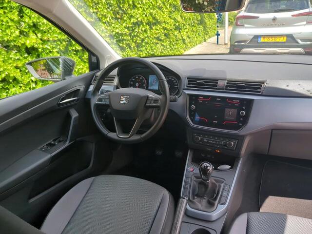 Seat Arona 1.0 TSI Style Business Intense / CAMERA/ LED/ NAVI/ GETINT GLAS/ CLIMA/ 16" LMV