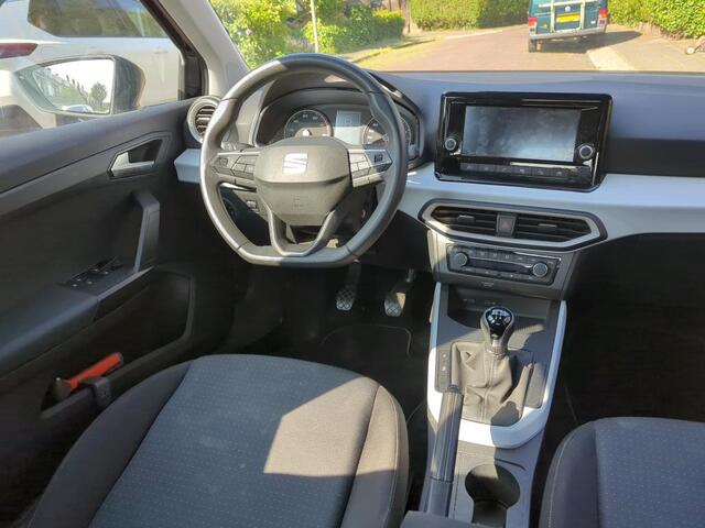 Seat Arona 1.0 TSI Style Facelift/ Met/ App/ Clima/ PDC A/ Haak/ 16"