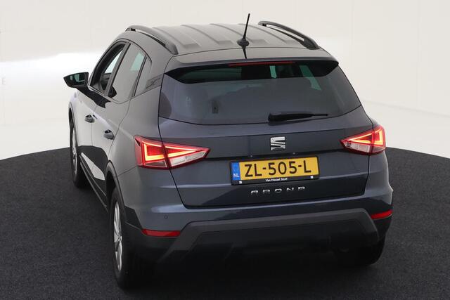 Seat Arona 1.0 TSI 115pk Style Business Intense / Adaptieve cruise control / Achteruitrij camera / 16'' LM velgen / Navigatie / carplay / Led koplampen