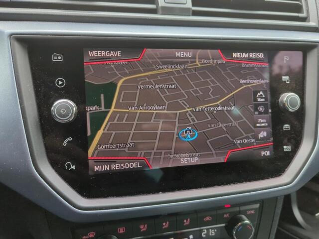 Seat Arona 1.0 TSI 115pk Style Business Intense / Adaptieve cruise control / Achteruitrij camera / 16'' LM velgen / Navigatie / carplay / Led koplampen