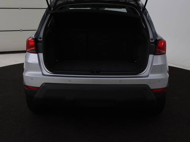 Seat Arona 1.0 TSI Style Intens | 110pk | Adaptive cruise | Camera | Carplay | Climate control | Keyless | Park Assist | DAB | Bluetooth