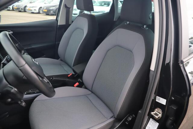 Seat Arona 1.6 TDI Style Business Intense Trekhaak Virtual Cockpit Beats Audio Adaptive Cruise Navigatie Achteruitrijcamera Blind Spot Stoelverwarming