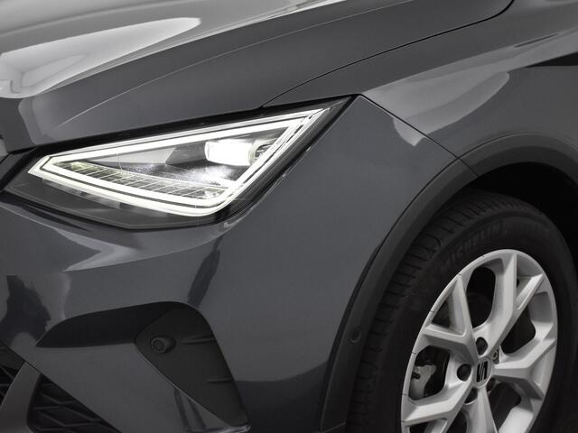 Seat Arona 1.0 Tsi 110pk DSG FR · Camera · Apple/Android Car Play · Park Assist · Navi · Cruise Control · 17'' Inch ·