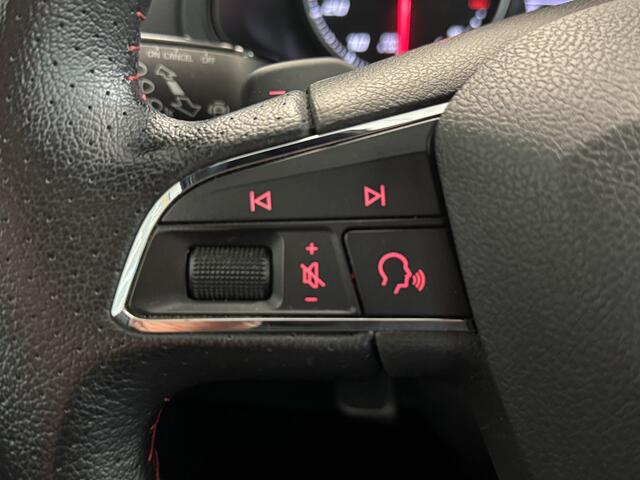 Seat Arona 1.0 TSI FR Business Intense Stoelverwarming/Beats audio/Camera