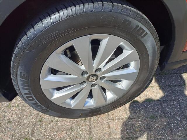 Seat Arona 1.0 Style Buss, Navi,Trekhk afn,Camera,Park a