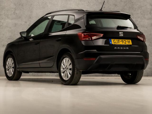 Seat Arona 1.0 TSI Xcellence Business Sport Automaat (GROOT NAVI, APPLE CARPLAY, PARKEERSENSOREN, CRUISE, CLIMATE, GETINT GLAS, SPORTSTOELEN, NIEUWE APK, NIEUWSTAAT)