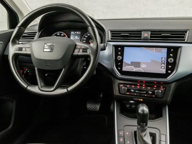 Seat Arona 1.0 TSI Xcellence Business Sport Automaat (GROOT NAVI, APPLE CARPLAY, PARKEERSENSOREN, CRUISE, CLIMATE, GETINT GLAS, SPORTSTOELEN, NIEUWE APK, NIEUWSTAAT)