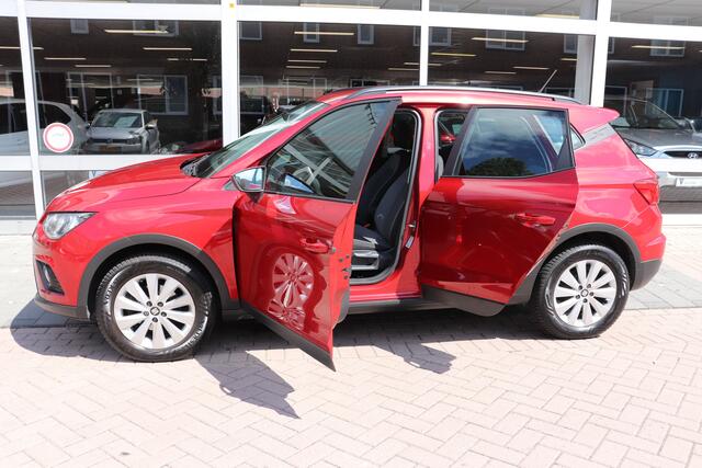 Seat Arona 1.0 TSI Style Launch Edition. Navigati, apple carplay/android auto.