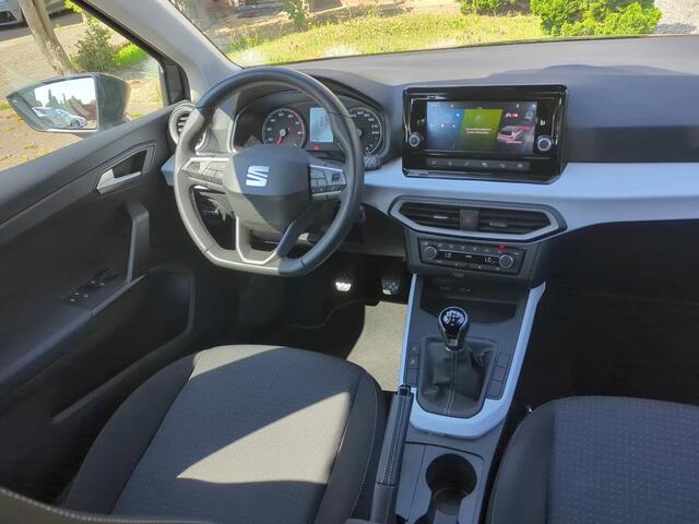 Seat Arona 1.0 TSI Style 95 PK Style Facelift / Climate control / parkeersensoren achterzijde / apple carplay / 16'' LMV