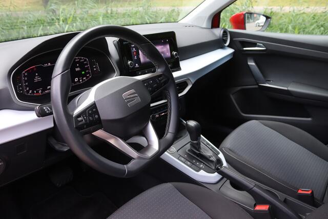Seat Arona 1.0 TSI Style Business Matrix LED/Camera/Keyless/Acc/Ecc/App-Connect/17"