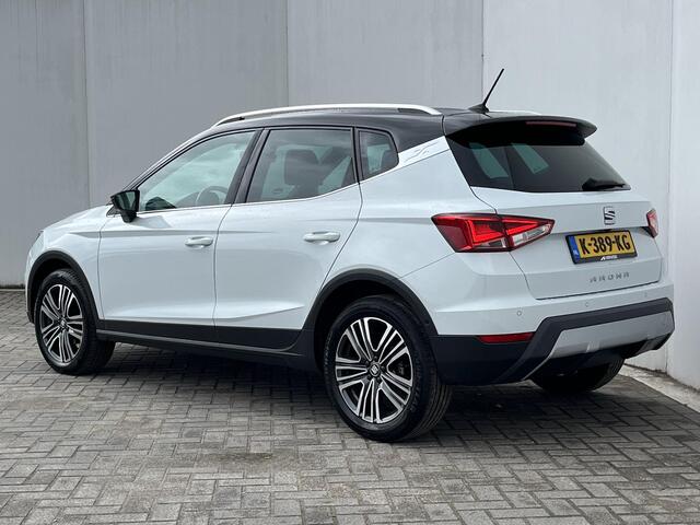 Seat Arona 1.0 TSI Xcellence Business Intense Automaat / Achteruitrijcamera / Verwarmde Voorstoelen / Keyless Entry & Start / Adaptieve Cruise Control / Alcantara Bekleding / Navigatie full map / Apple Carplay & Android Auto / Climate Control /