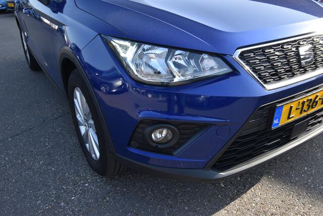 Seat Arona 1.0 TSI Style Business Intense , CLIMATR , A UITRIJ CAM , PDC V+A , NAVI , BL TOOTH ,