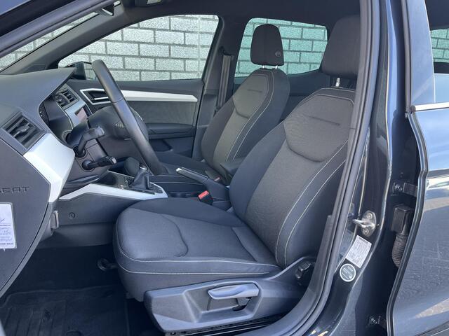 Seat Arona 1.0 TSI Xcellence Business Intense | Achteruitrijcamera | Apple CarPlay / Android Auto | Navigatie | Cruise Control |