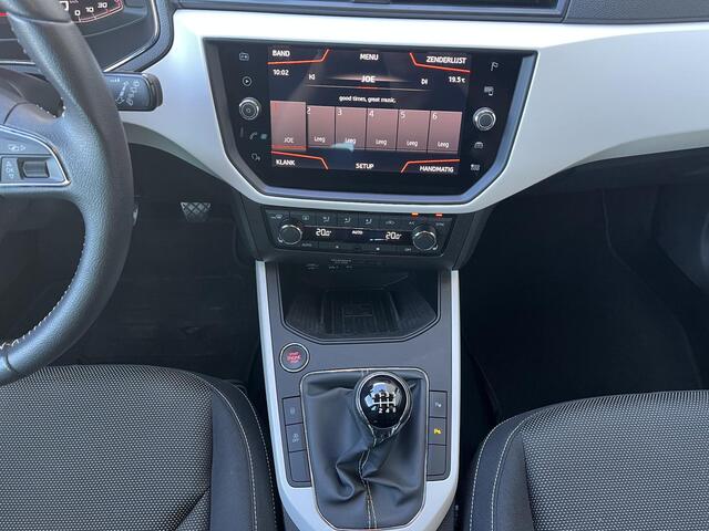 Seat Arona 1.0 TSI Xcellence Business Intense | Achteruitrijcamera | Apple CarPlay / Android Auto | Navigatie | Cruise Control |