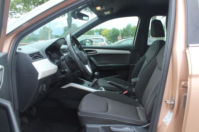 Seat Arona 1.0 TSI Xcellence Launch Edition / Camera / Navigatie / Keyless / Cruise Control / LED Koplampen / 17'' / DAB / Stoelverwarming / Dodehoek