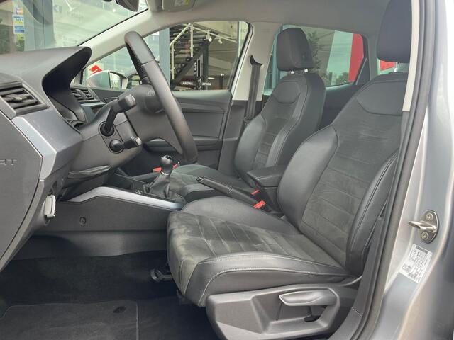 Seat Arona 1.0 TSI Style Business Intense / Keyless / Camera / Navi /