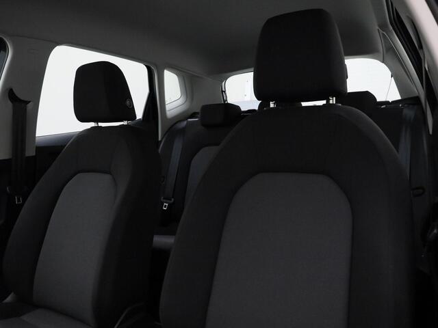 Seat Arona 1.0TSI/95PK Reference · Apple Car Play · Parkeersensoren · Trekhaak · Garantie tot augustus 2028 of 100000km.