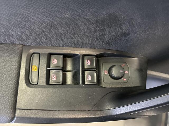 Seat Arona 1.0 TSI 115pk DSG Style · Cruise Control · Apple/Android Car Play · Navigatie · P-Sensoren · DAB · Getint Glas · 16'' Inch ·
