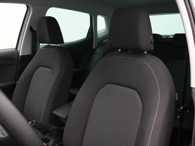 Seat Arona 1.0 TSI 95 pk Style Business Intense | Trekhaak | Virtual Cockpit | Navigatie | Stoelverwarming | Parkeersensoren achter