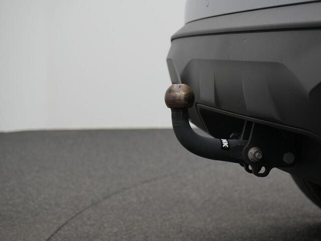 Seat Arona 1.0 TSI 95 pk Style Business Intense | Trekhaak | Virtual Cockpit | Navigatie | Stoelverwarming | Parkeersensoren achter