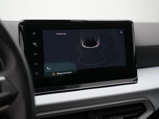 Seat Arona 1.0 TSI 95 pk Style Business Intense | Trekhaak | Virtual Cockpit | Navigatie | Stoelverwarming | Parkeersensoren achter