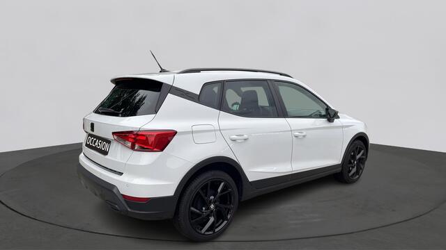 Seat Arona 1.0 TSI 95pk Style Business Connect / Navigatie via App Connect / Stoelverwarming / Parkeersensoren