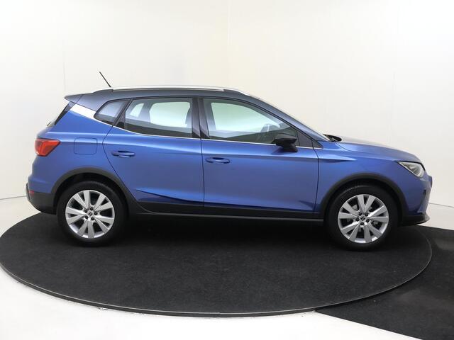 Seat Arona 1.0 TSI Style Business Connect | Keyless | Full LED verlichting | CarPlay | Elektrisch inklapbare buitenspiegels | Climate control | Cruise control | Parkeersensoren achter |