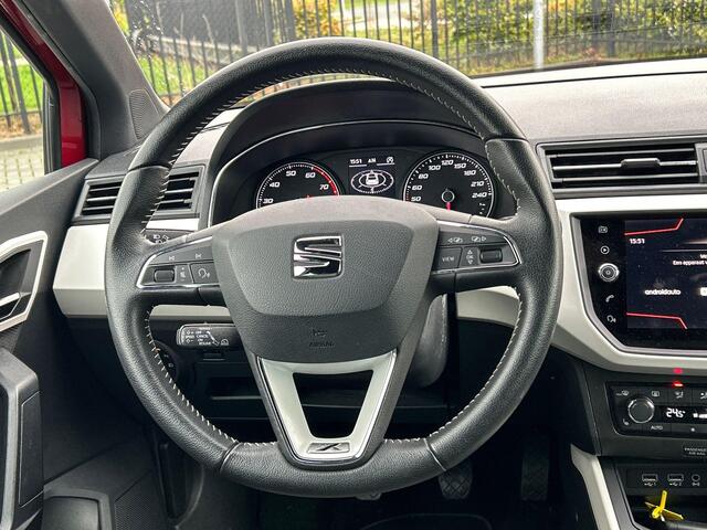 Seat Arona 1.0 TSI Xcellence Business Intense | Achteruitrijcamera | Carplay | Stoelverwarming | Climate Control | Keyless|