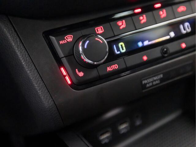 Seat Arona 1.0 TSI FR Sport Automaat (APPLE CARPLAY, GROOT NAVI, CLIMATE, STOELVERWARMING, SPORTSTOELEN, SFEERVERLICHTING, GETINT GLAS, PARKEERSENSOREN, CRUISE, NIEUWSTAAT)