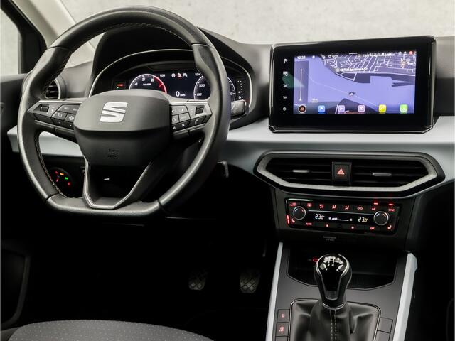 Seat Arona 1.0 TSI Sport (VIRTUAL COCKPIT, APPLE CARPLAY, GROOT NAVI, CLIMATE, STOELVERWARMING, SPORTSTOELEN, GETINT GLAS, LM VELGEN, CRUISE, DAB+, NIEUWE APK, NIEUWSTAAT)