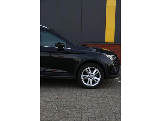 Seat Arona 1.0 TSI Style Business Intense Plus Automaat | ECC | ACC | digital dash