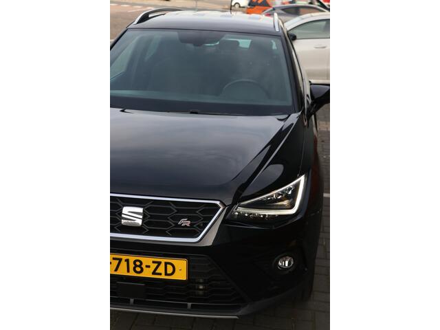 Seat Arona 1.0 TSI Style Business Intense Plus Automaat | ECC | ACC | digital dash