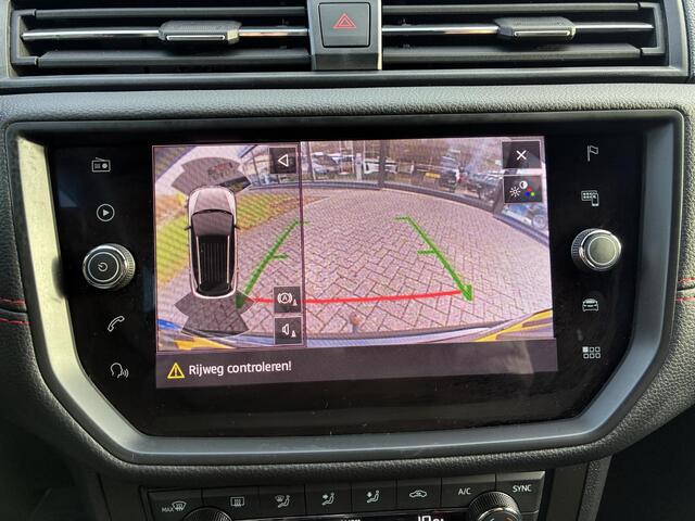 Seat Arona 1.5 TSI EVO FR Business Intense | Climate control | Navigatie | Camera | Cruise control | Elektrisch Pakket | Parkpilot | Trekhaak |