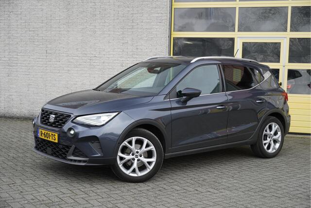 Seat Arona 1.0 TSI FR Business Intense BJ2022 Lmv 17" | Led V+A | Pdc | Navi | Achteruitrijcamera | App-Connect | Virtual cockpit | Dashboard verlichting | Sportstoelen | Verwarmde voorstoelen | Zwarte hemel | Extra getint glas