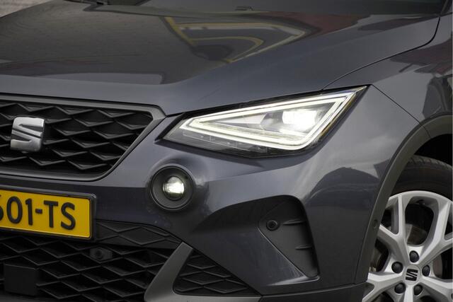 Seat Arona 1.0 TSI FR Business Intense BJ2022 Lmv 17" | Led V+A | Pdc | Navi | Achteruitrijcamera | App-Connect | Virtual cockpit | Dashboard verlichting | Sportstoelen | Verwarmde voorstoelen | Zwarte hemel | Extra getint glas