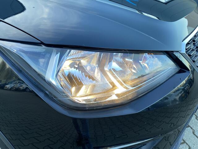 Seat Arona 1.0 TSI Style Business Intense App Connect , Navigatie , Adaptive Cruise Control