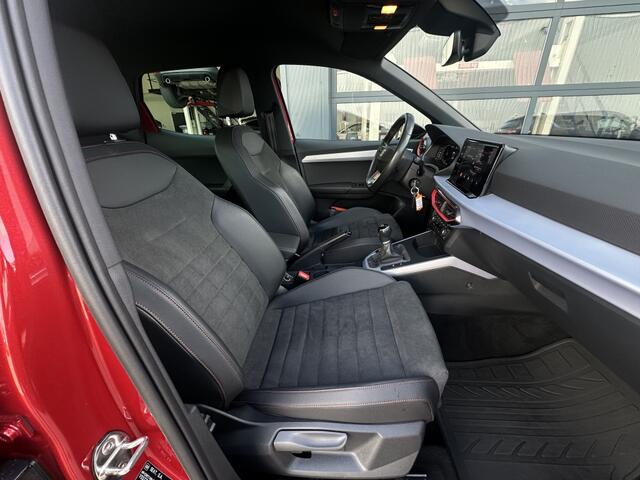 Seat Arona 1.0 TSI FR Business Intense / Virtual Cockpit / Trekhaak