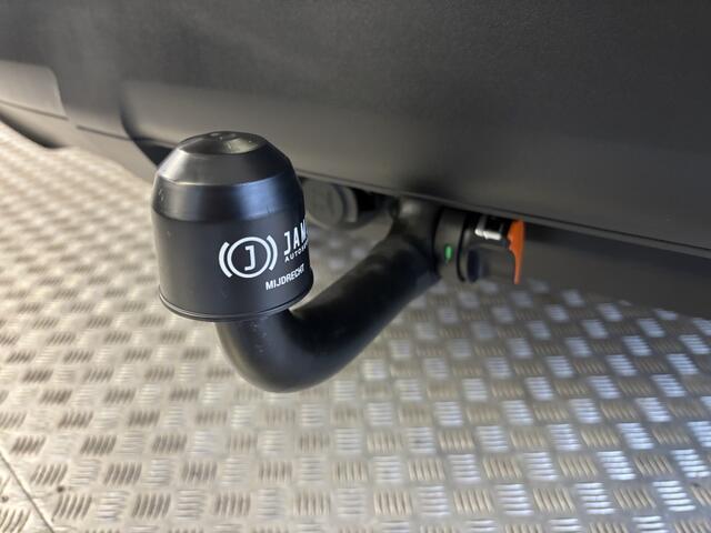 Seat Arona 1.0 TSI Style Business Intense / Trekhaak / Camera