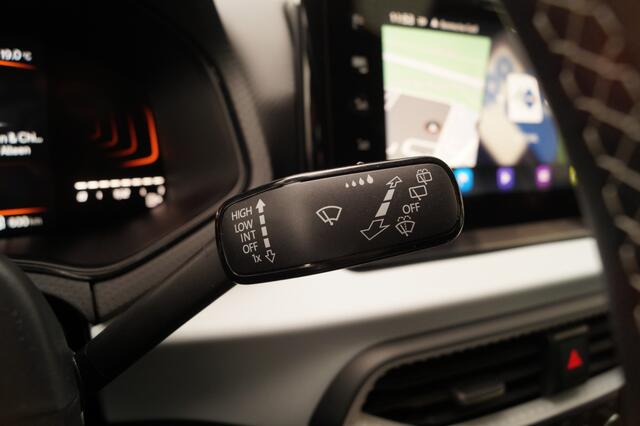 Seat Arona 1.0 TSI Style -NAVI-LED-DIGI-ECC-PDC-