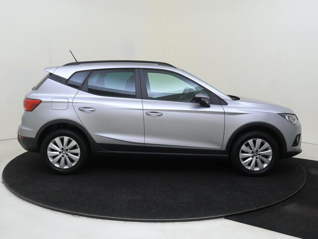 Seat Arona 1.0 TSI Style | Keyless | Parkeerasisstent | Navigatie | Digital cockpit | Dodehoek detectie | Adaptieve cruise control | Achteruitrijcamera |