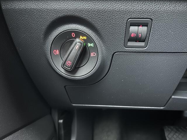 Seat Arona 1.0 TSI Style Business Intense | Automaat | Apple Carplay / Android auto | LED | Stoelverwarming | Lage kmstand |