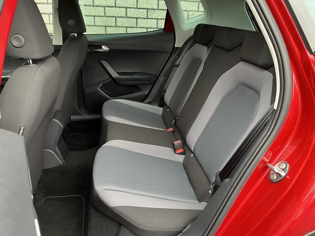 Seat Arona 1.0 TSI Style Business Intense | Navigatie | Achteruitrijcamera | Apple CarPlay / Android Auto | Cruise Control |